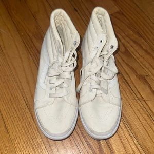 Women’s white high top vans size 7.5